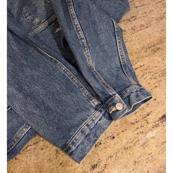 Old Navy Boyfriend Style Women’s Size XL Denim Distressed Trucker Jacket - Picture 13 of 15